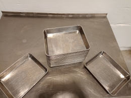 49 s/s steel dishes (310mm x 240mm)